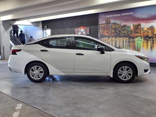 2025 Nissan Versa 1.6 S