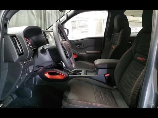 2025 Nissan Frontier PRO-X