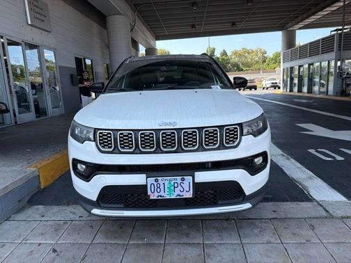 Bright White Clearcoat 2024 Jeep Compass Limited