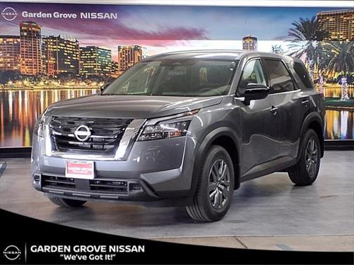 2025 Nissan Pathfinder S FWD