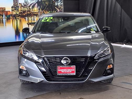 Gun Metallic 2022 Nissan Altima SR FWD