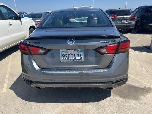 Gun Metallic 2022 Nissan Altima SR FWD