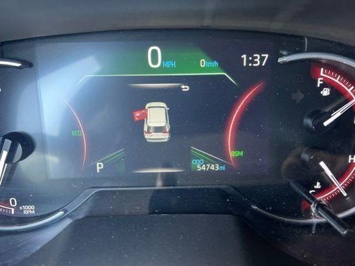 Ice Cap 2024 Toyota RAV4 XLE