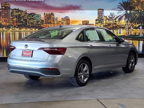 Pyrite Silver Metallic 2024 Volkswagen Jetta 1.5T SE