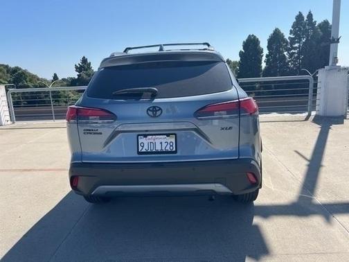 2023 Toyota Corolla Cross XLE