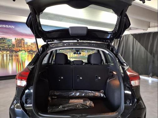 2025 Nissan Kicks S