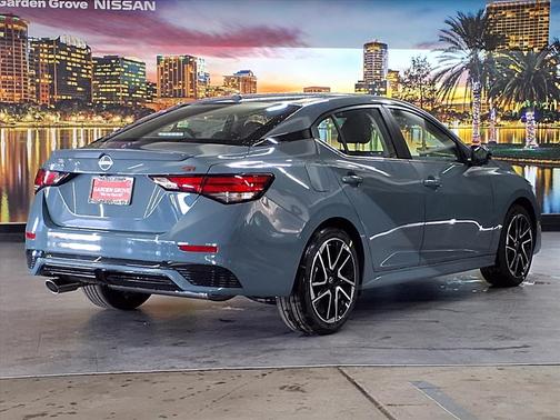2025 Nissan Sentra SR