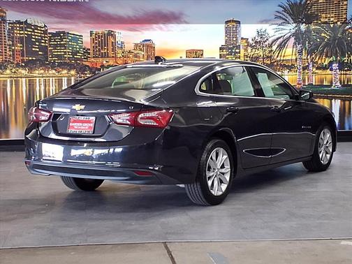 2022 Chevrolet Malibu FWD LT