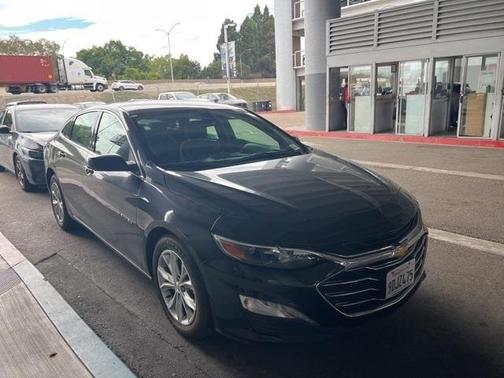 2022 Chevrolet Malibu FWD LT
