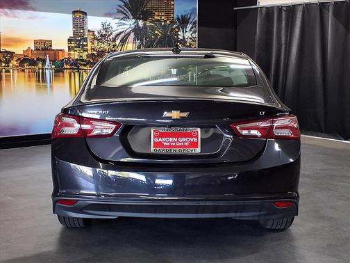 2022 Chevrolet Malibu FWD LT