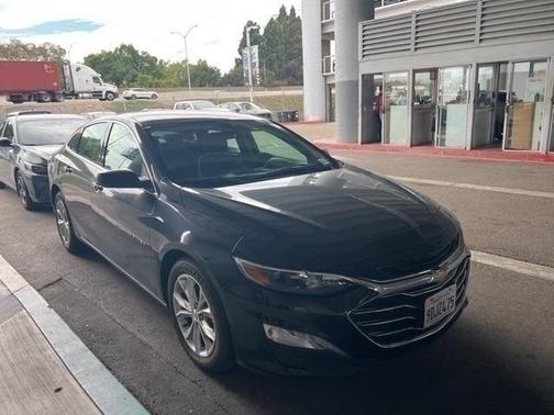 2022 Chevrolet Malibu FWD LT