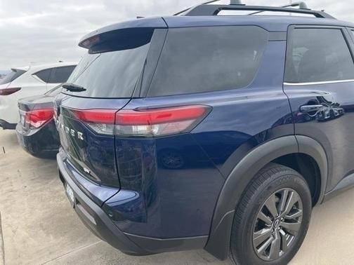 2022 Nissan Pathfinder SV 2WD