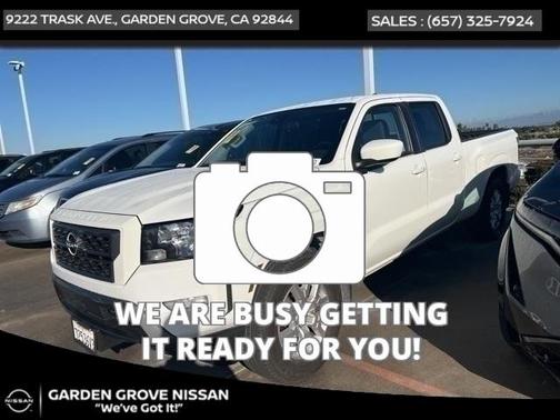 2023 Nissan Frontier SV