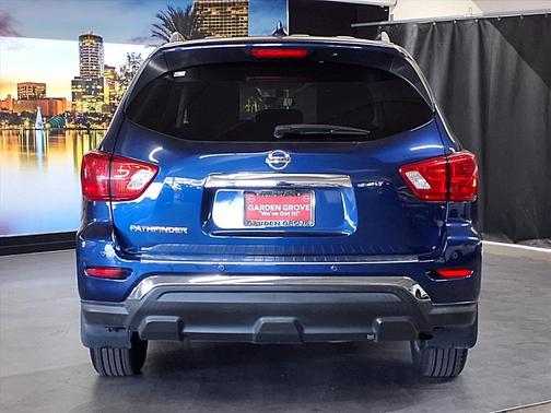 2020 Nissan Pathfinder S 2WD