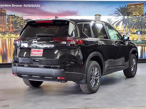 2025 Nissan Rogue S