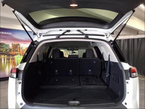 2025 Nissan Pathfinder S FWD