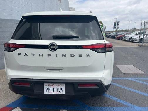 Glacier White 2025 Nissan Pathfinder SV FWD
