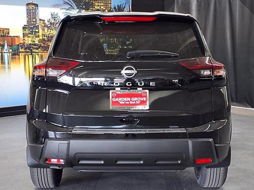 Super Black 2026 Nissan Rogue SV