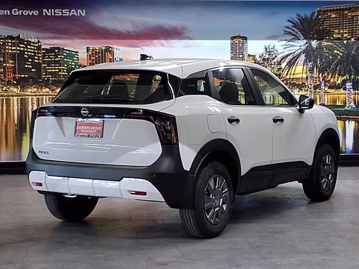 2026 Nissan Kicks S