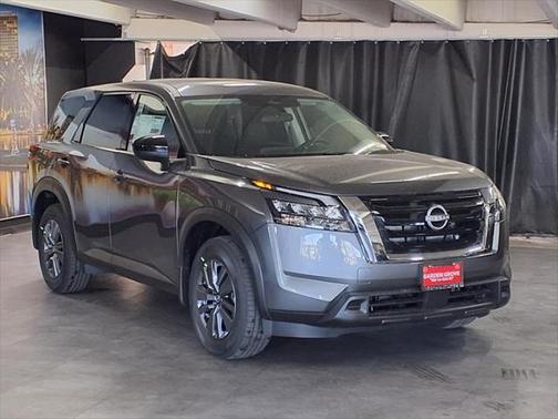 2025 Nissan Pathfinder S FWD