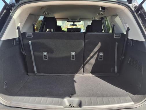 2025 Nissan Pathfinder S FWD