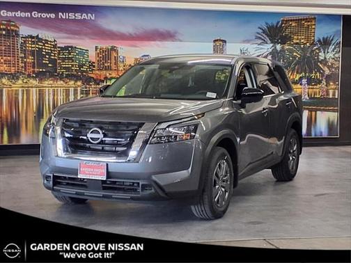 2025 Nissan Pathfinder S FWD