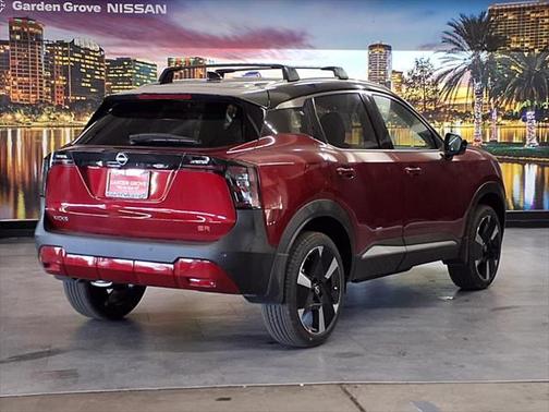 2025 Nissan Kicks SR