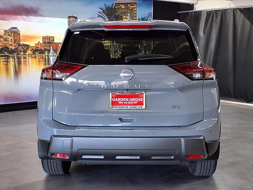 2024 Nissan Rogue SL