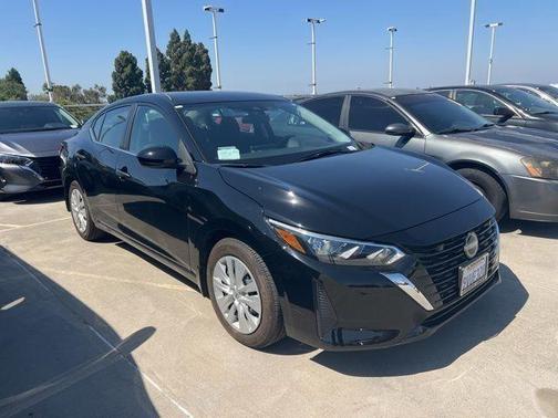 Super Black 2025 Nissan Sentra S