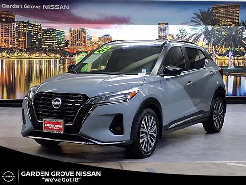 2023 Nissan Kicks SR