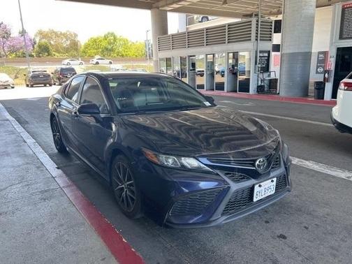 2022 Toyota Camry SE