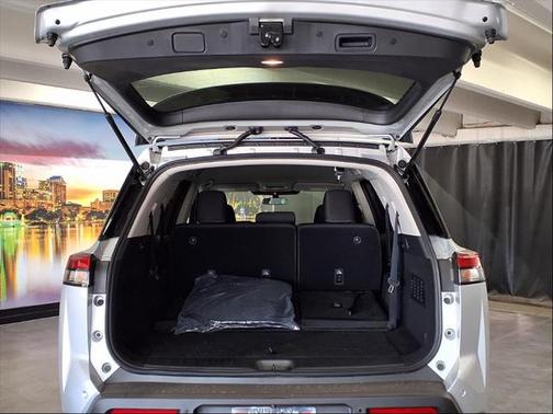 2025 Nissan Pathfinder S FWD