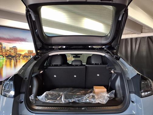 2026 Nissan Leaf PLATINUM+