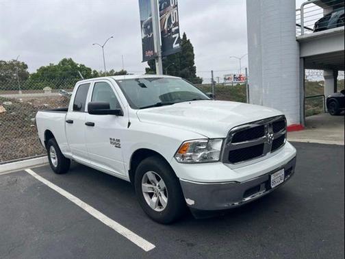 Bright White Clearcoat 2024 RAM 1500 Classic SLT