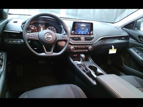 2025 Nissan Altima S FWD