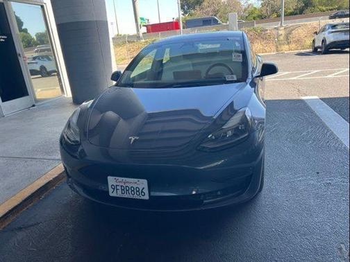 Midnight Silver Metallic 2023 Tesla Model 3 Standard Range
