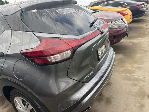 2024 Nissan Kicks S
