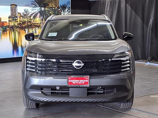 Gun Metallic 2026 Nissan Kicks SV