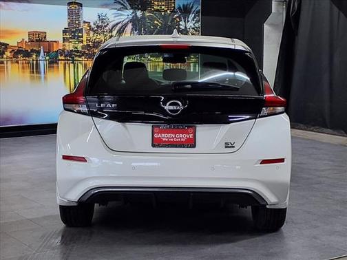 2025 Nissan Leaf SV PLUS