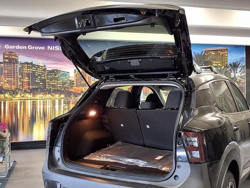 Super Black 2026 Nissan Kicks SV