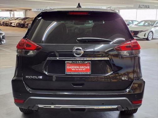 2020 Nissan Rogue SL