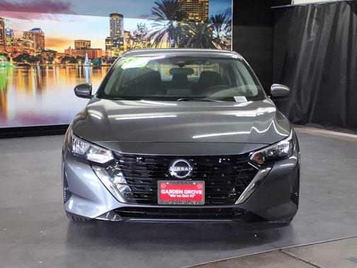 Gun Metallic 2025 Nissan Sentra SV