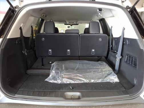 2025 Nissan Pathfinder S FWD