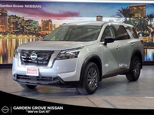 2025 Nissan Pathfinder S FWD