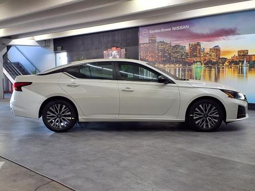 Pearl White Tricoat 2026 Nissan Altima 2.5 SV