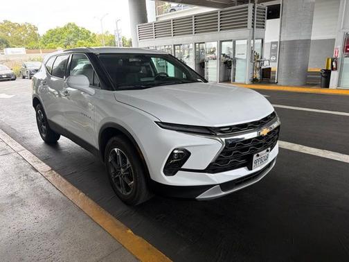 Summit White 2025 Chevrolet Blazer LT