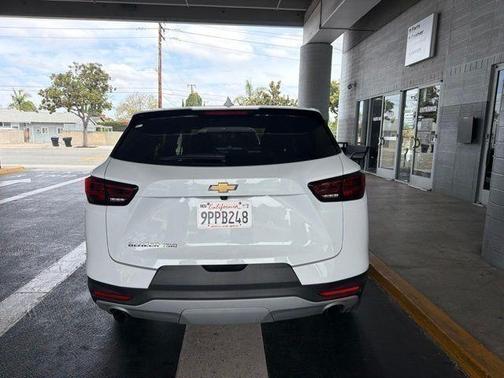 Summit White 2025 Chevrolet Blazer LT