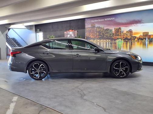 Gun Metallic 2026 Nissan Altima 2.5 SR