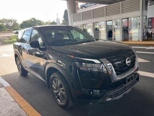 2025 Nissan Pathfinder S FWD
