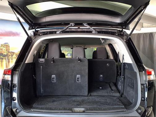 2025 Nissan Pathfinder S FWD